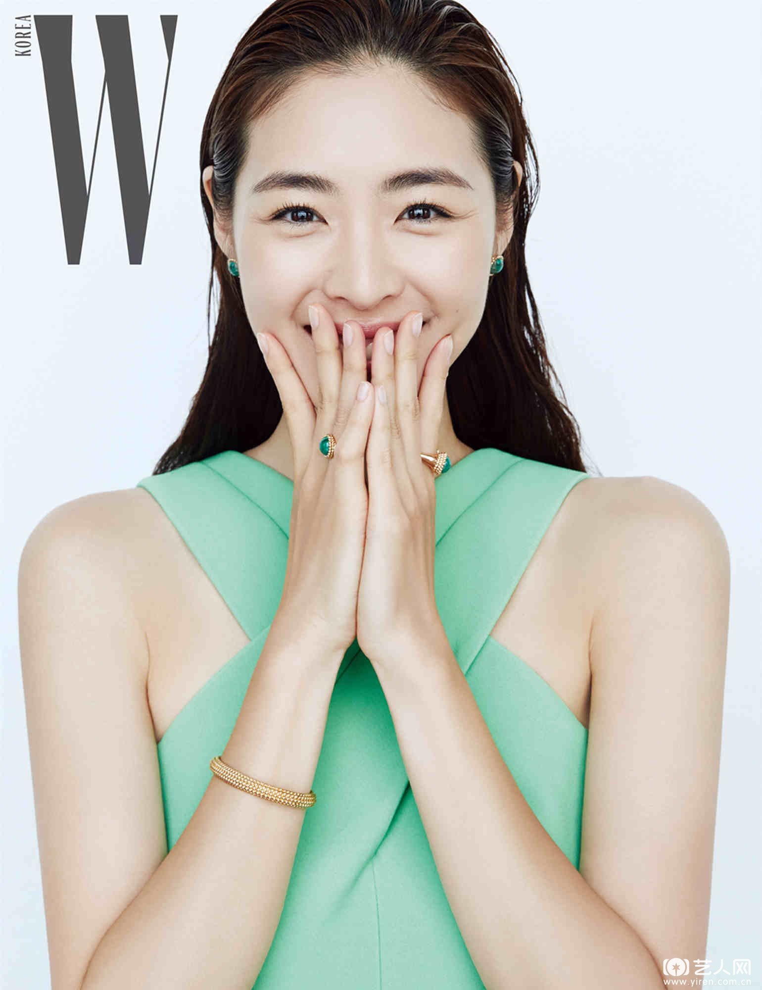 李沇熹《W Korea》.jpg