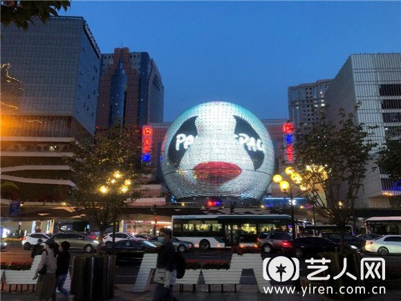 王嘉尔疑似新组“熊猫团”2.jpg