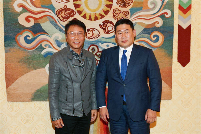 李秀满总制作人和蒙古总理Oyun-Erdene